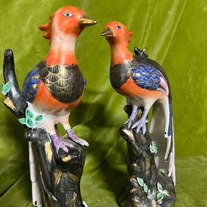 Peacocks figurines